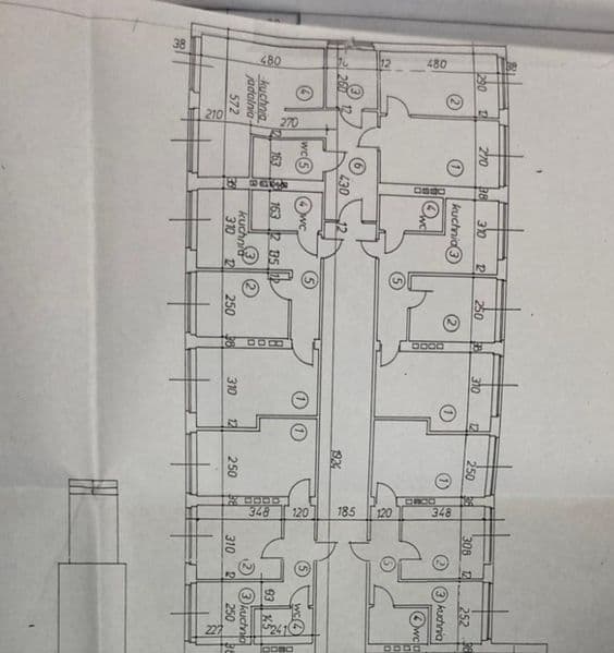 2 Lokale usługowo- handlowe lub 6 mieszkań  z parkingiem