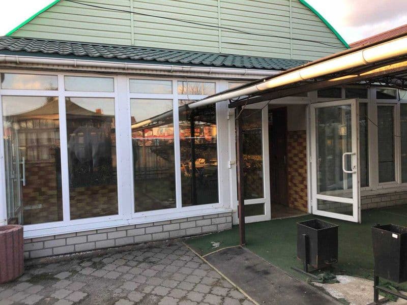 Продаж будинку/комерційної будівлі в центрі Коростишева