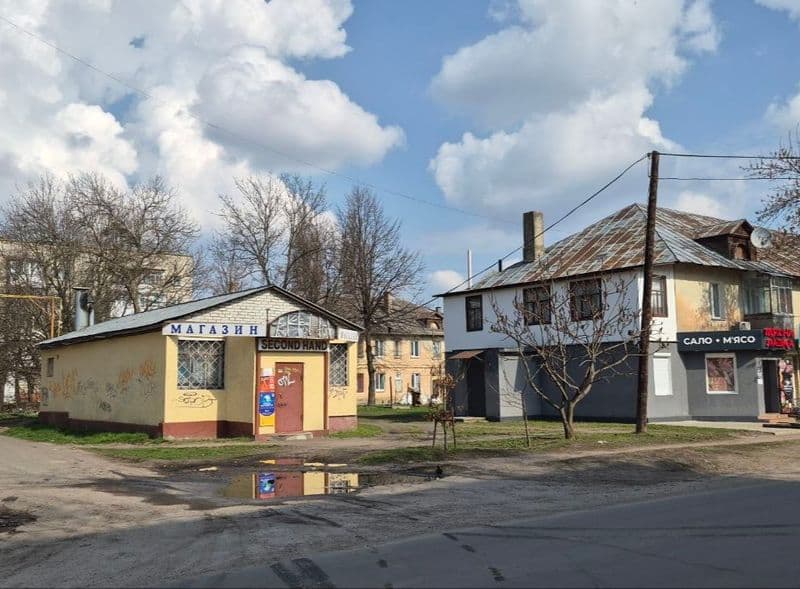 Продається приміщення під магазин