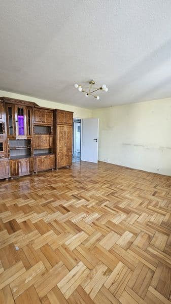 Mieszkanie w idealnej lokalizacjo do własnej aranżacji