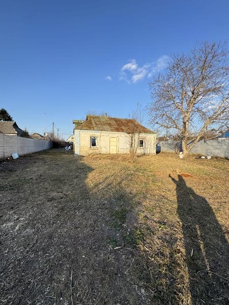Пропонується до продажу житловий будинок у затишному селі Дружня