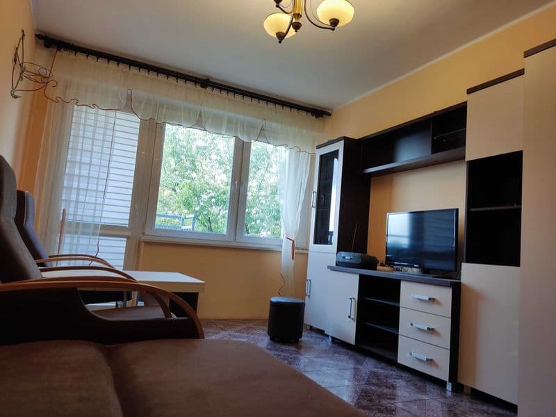 3 pokojowe mieszkanie 49 m² z balkonem – idealne do własnej aranżacji