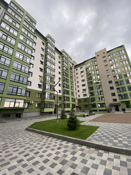 Продаж дворівневої квартири