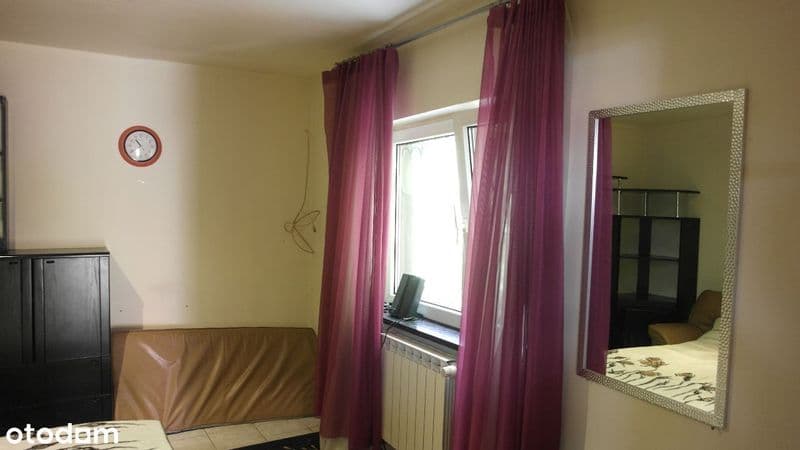 Dom w cichej okolicy z podwórkiem i garażem