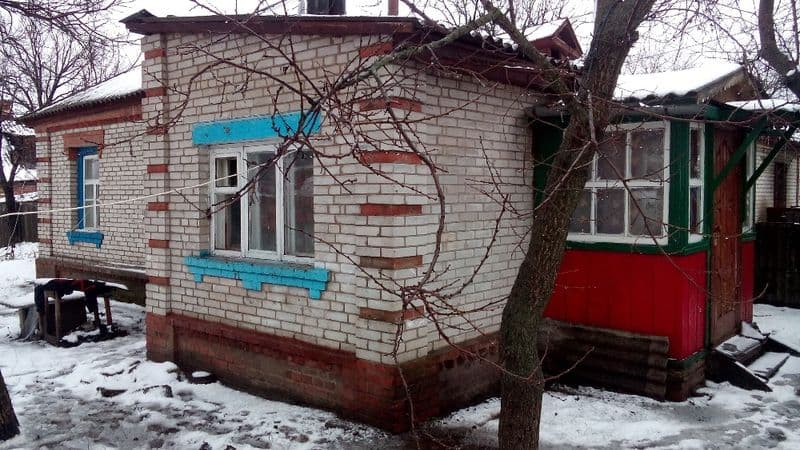 Продаж пів будинку р-н "Новолозовка"