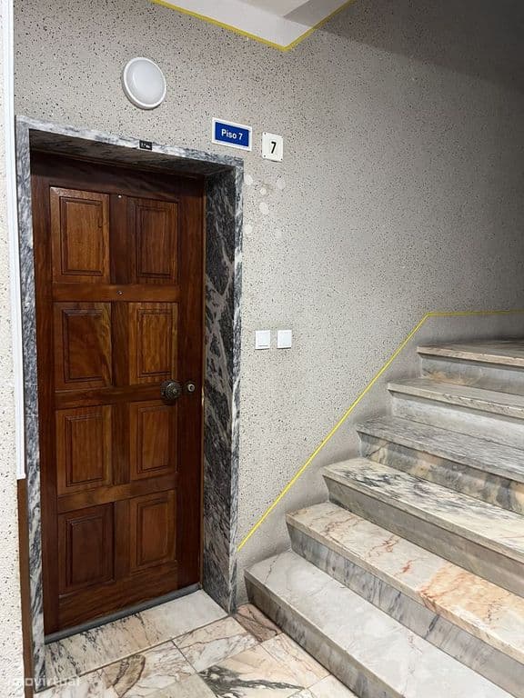 Apartamento T3 com 2 casas de banho em Loures