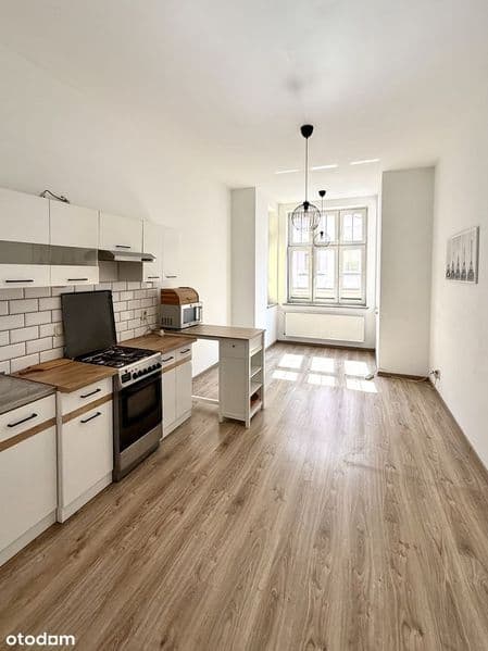 Mieszkanie z balkonem w Ostrowie Wielkopolskim centrum na sprzedaż