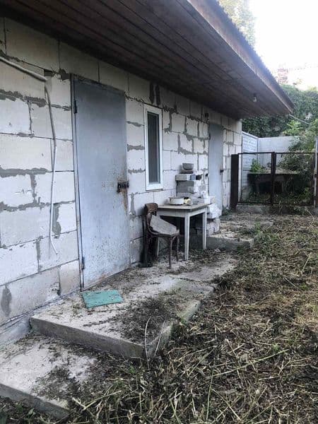 Продам старый дом под застройку.продам участок в центре города.