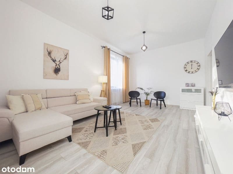 Przestronny Apartament z 2 Sypialniami i Balkonem