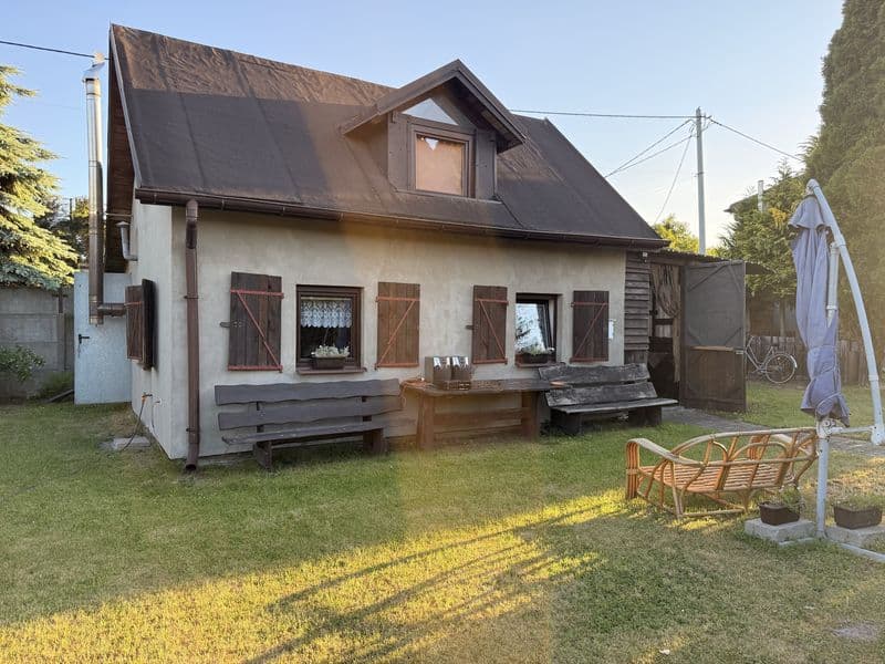 Domek caloroczny na dzialce ROD