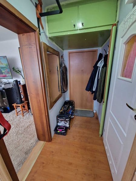 Sprzedam mieszkanie w Puławach, ul.Karpińskiego 40,5m2;  IVpiętro.