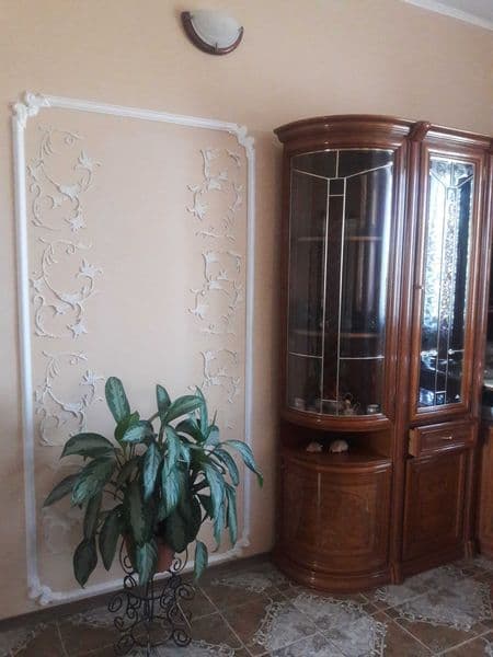 (13) Продам 3-рівневий будинок у с.Великодолинське