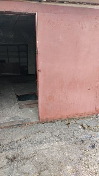 Продам гараж в районе изоса
