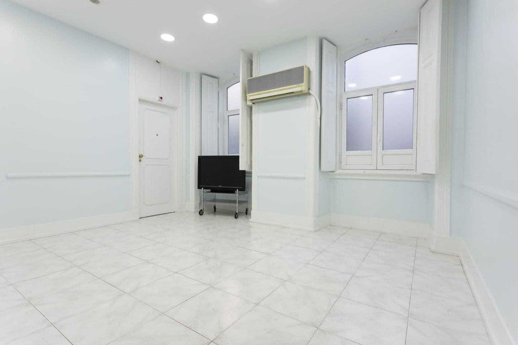 Apartamento T4 com 166m2 | Av. Almirante Reis | Lisboa