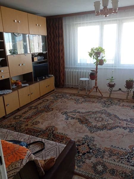 Sprzedam duże 4 pokojowe mieszkanie w bloku