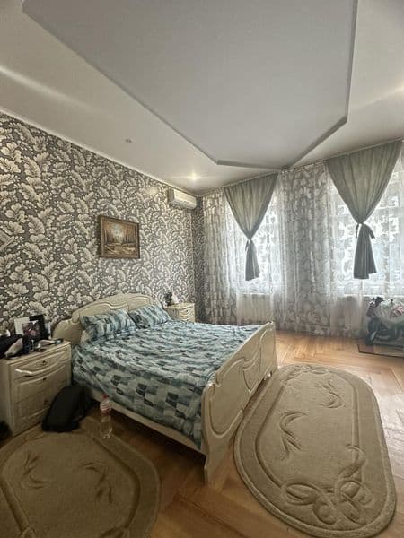 Здається в оренду 4 кімн. Будинок