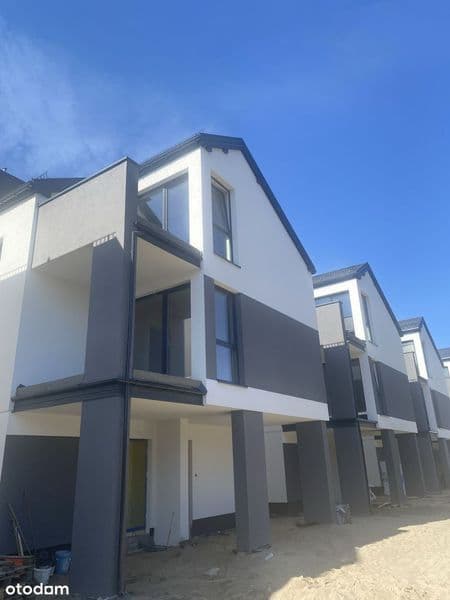 Dwupoziomowe mieszkanie / balkon / 2 miejsca / super lokalizacja