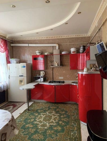 Продам хорошую квартиру в Василькове