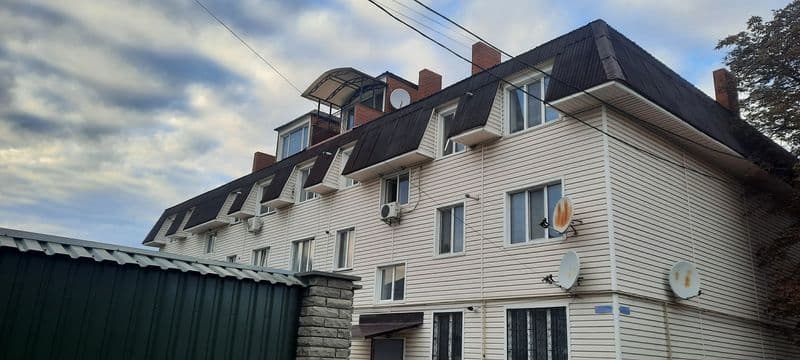 Продам 3-кімнатну квартиру