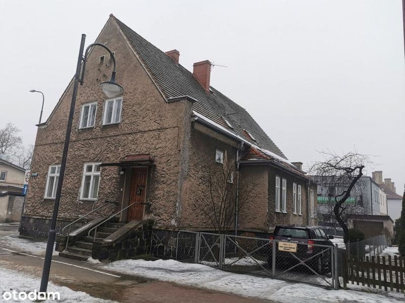 Dom z 2 mieszkaniami i garaż, ogród- Złotów (centr