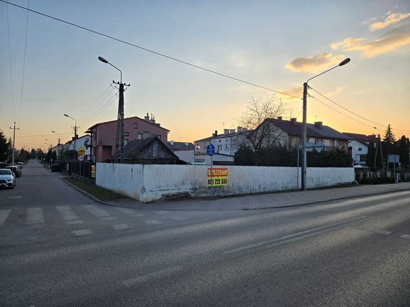 działka budowlana 830m
