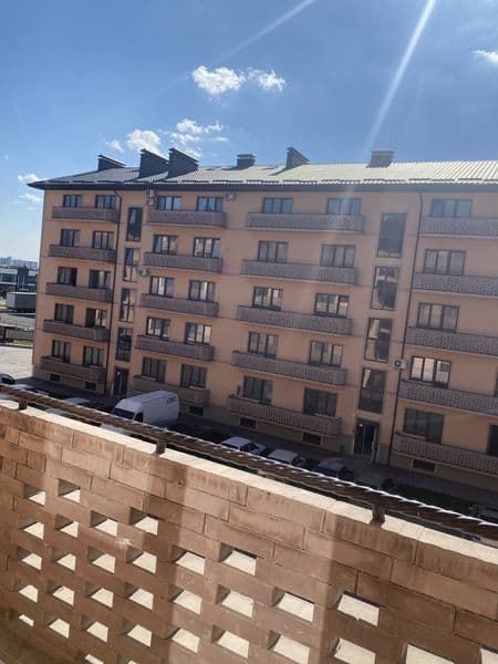 Продаж 3 к квартири в зданому будинку . 980 дол м кв