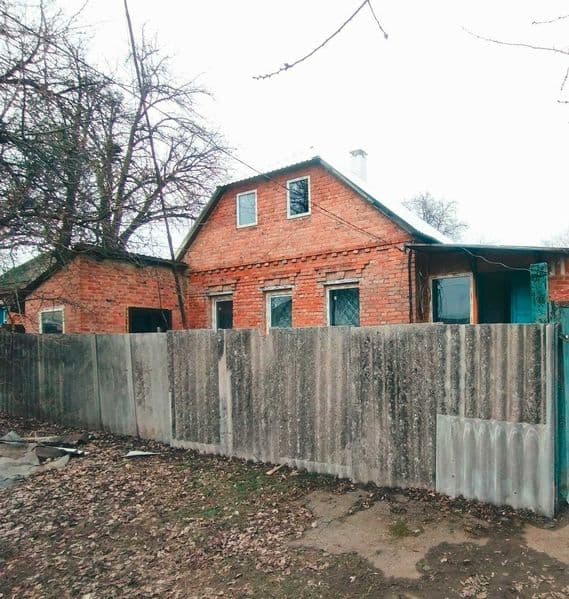 Продам добротний будинок у Дергачах