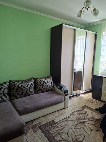 Продам половину будинку (2 кімнати)