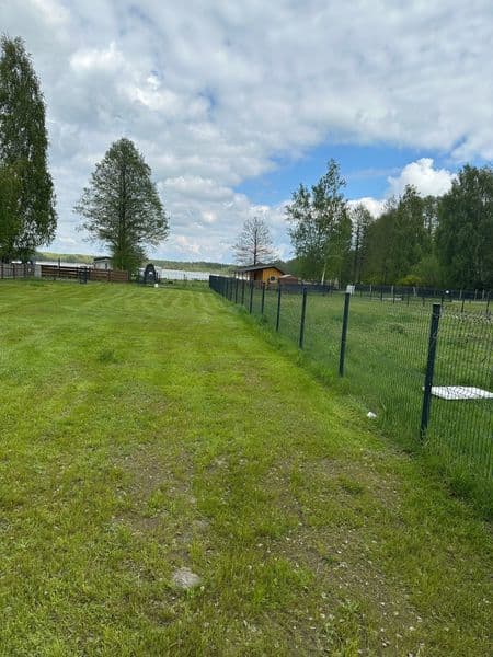 Sprzedam działkę nad jeziorem Roś