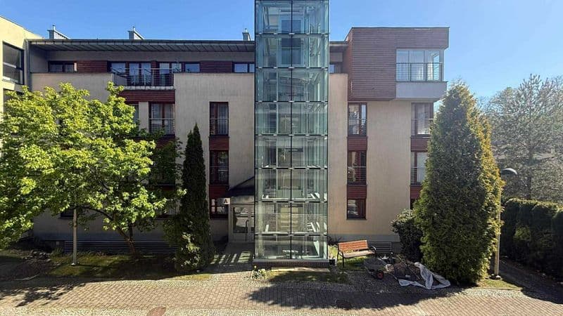 Nowoczesny dwupoziomowy apartament Zeta Park