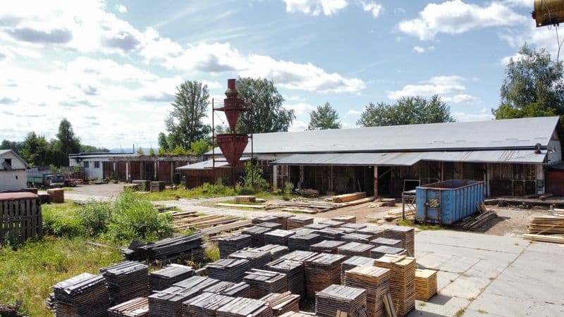 Продається комерційне приміщення (виробництво пиломатеріалів)