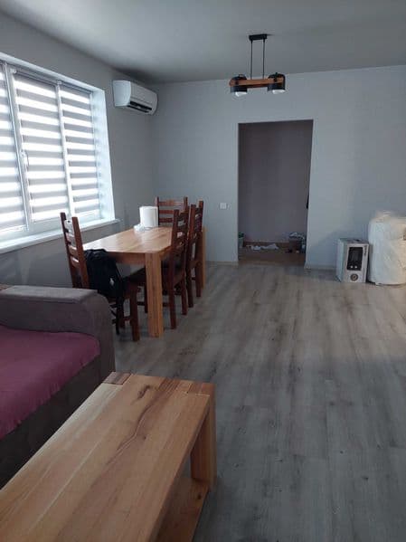 Квартира в частном доме,паркинг,свой двор для отдыха