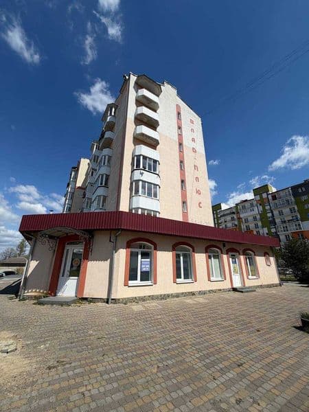 Продається комерційне приміщення з ремонтом в місті Долина