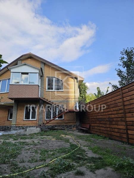 Продам будинок  з 2 оф . Гарний виїзд до Академмістечка ! Газ - Сертифікат