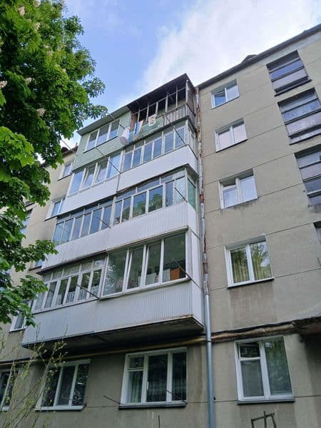 Продається двокімнатна квартира в Центрі!!! м. Новий розділ. Власник.