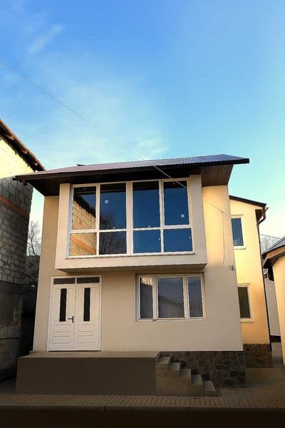 Будинок біля центру. Маркуша, Хуст