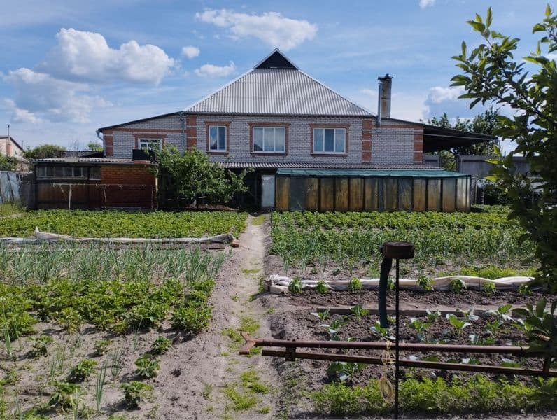 Продам дом г. Изюм. Поворотка. Возможно по сертификату