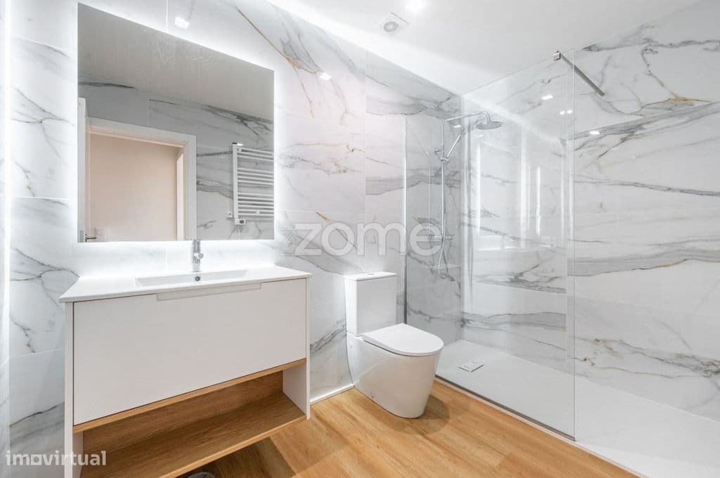 Apartamento T2 Duplex Novo Na Rua Do Godinho, Em Matosinhos Sul