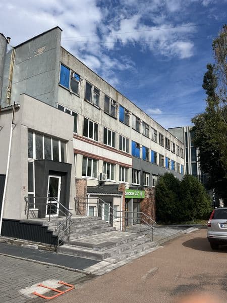 Продаж комерційної нерухомості - весь 4-й поверх адмінбуділі. 630м2!
