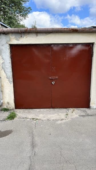 Garaż murowany, spokojna okolica