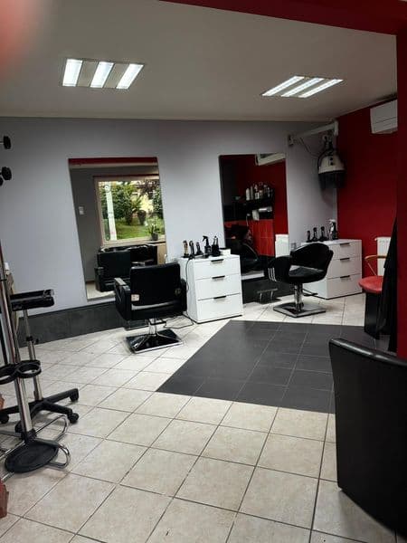 Sprzedam salon fryzjerski