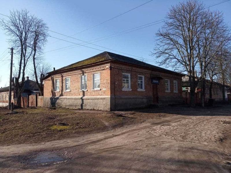 Жилой дом 160кв. с гаражом и своим двором в центре. Обмен на авто.