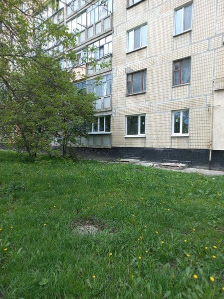 Продам двокімнатну квартиру в центрі міста