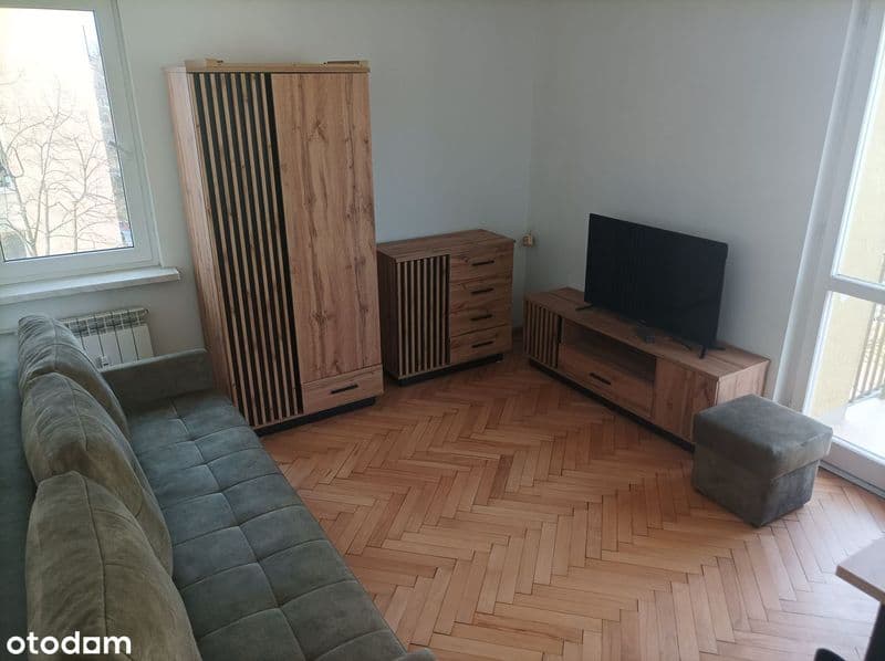 Słoneczne 2 pokojowe mieszkanie na sprzedaż.