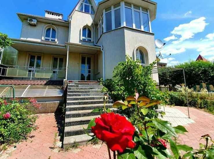 Продажа дома в элитном пос. "Звездный" Подгороднее