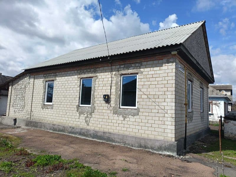 Будинок з новими комунікаціями,  р-н Крученого!