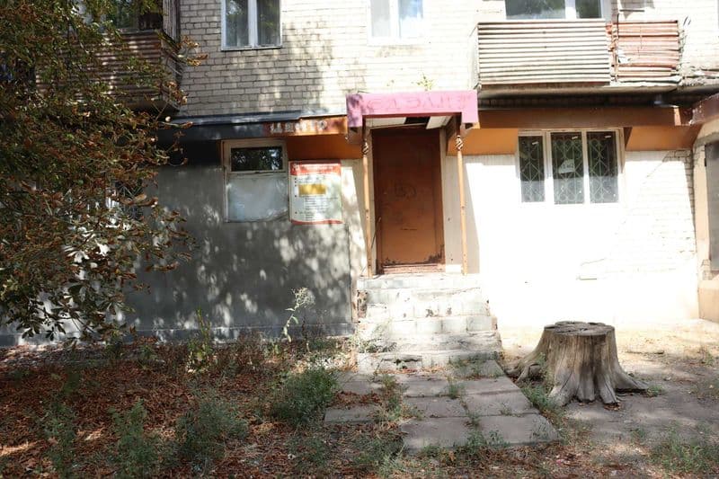 Магазин, пиво, пошта, під житло - 50,9м2. Червона лінія - Полігон(ПМЗ)