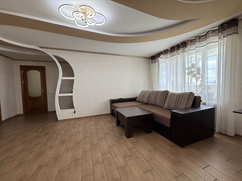 Продам 3 кімнатну квартиру район 4 школи