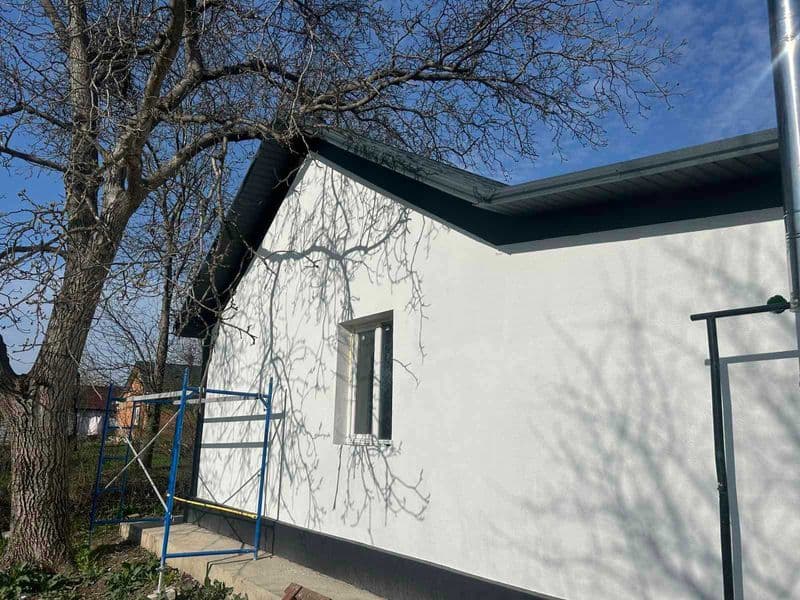 Продається  сучасний будинок  зі зручностями  на Фрегаті біля самого озера.