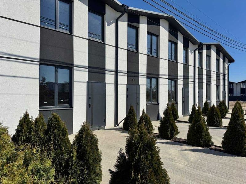 Таунхаус 52 м² Білогородка. Власний дворик 11 м². Укриття Вільне планування 20 хв до метро. Закритий ЖК. Без комісії. Від забудовника